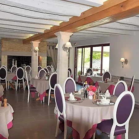 Le Petit Relais Hotel