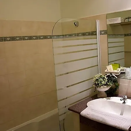 Le Petit Relais 2* Calès