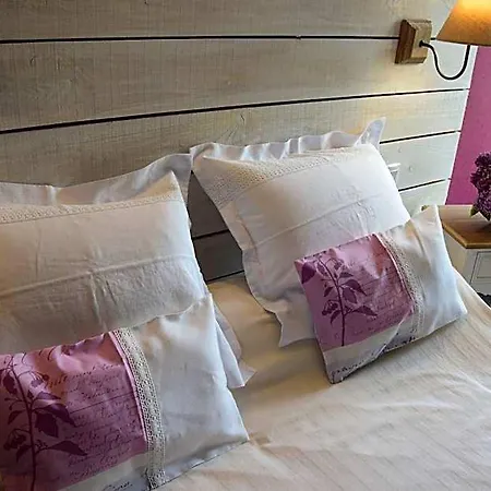 Le Petit Relais Hotel