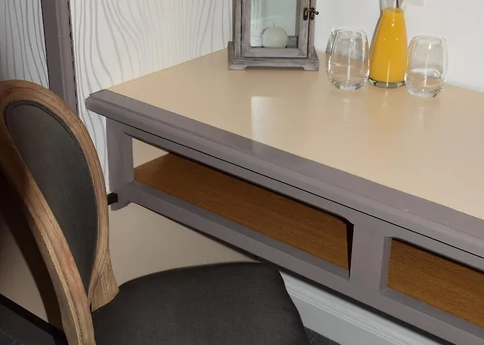 Le Petit Relais Hotel